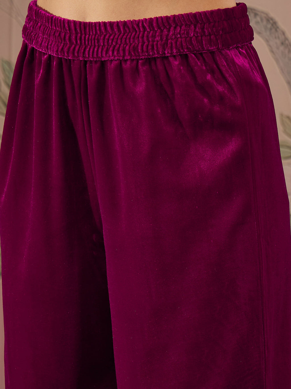 Women Fuchsia Velvet Embroidered Kurta With Straight Pants