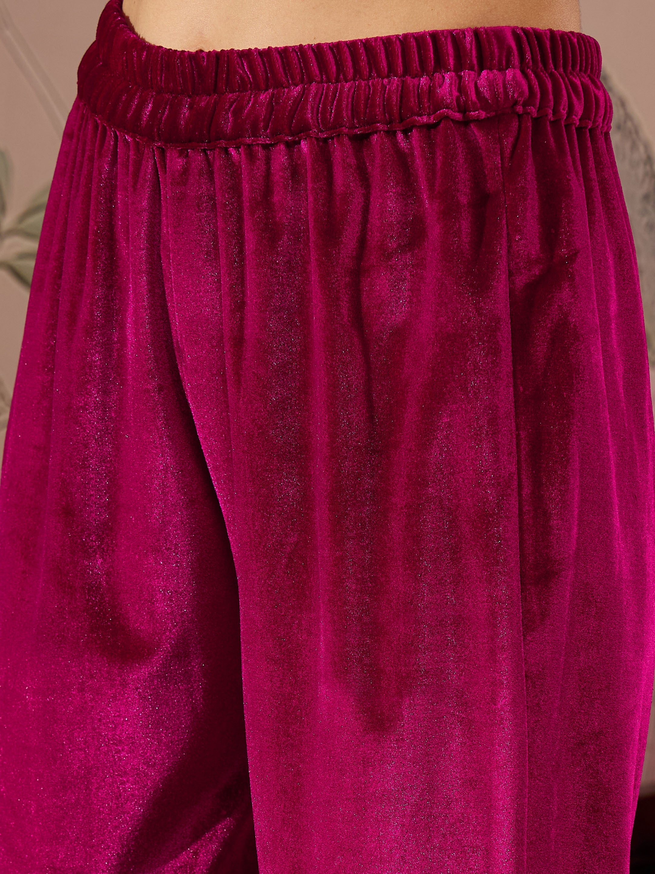 Women Fuchsia Velvet Embroidered Kurta With Pencil Pants