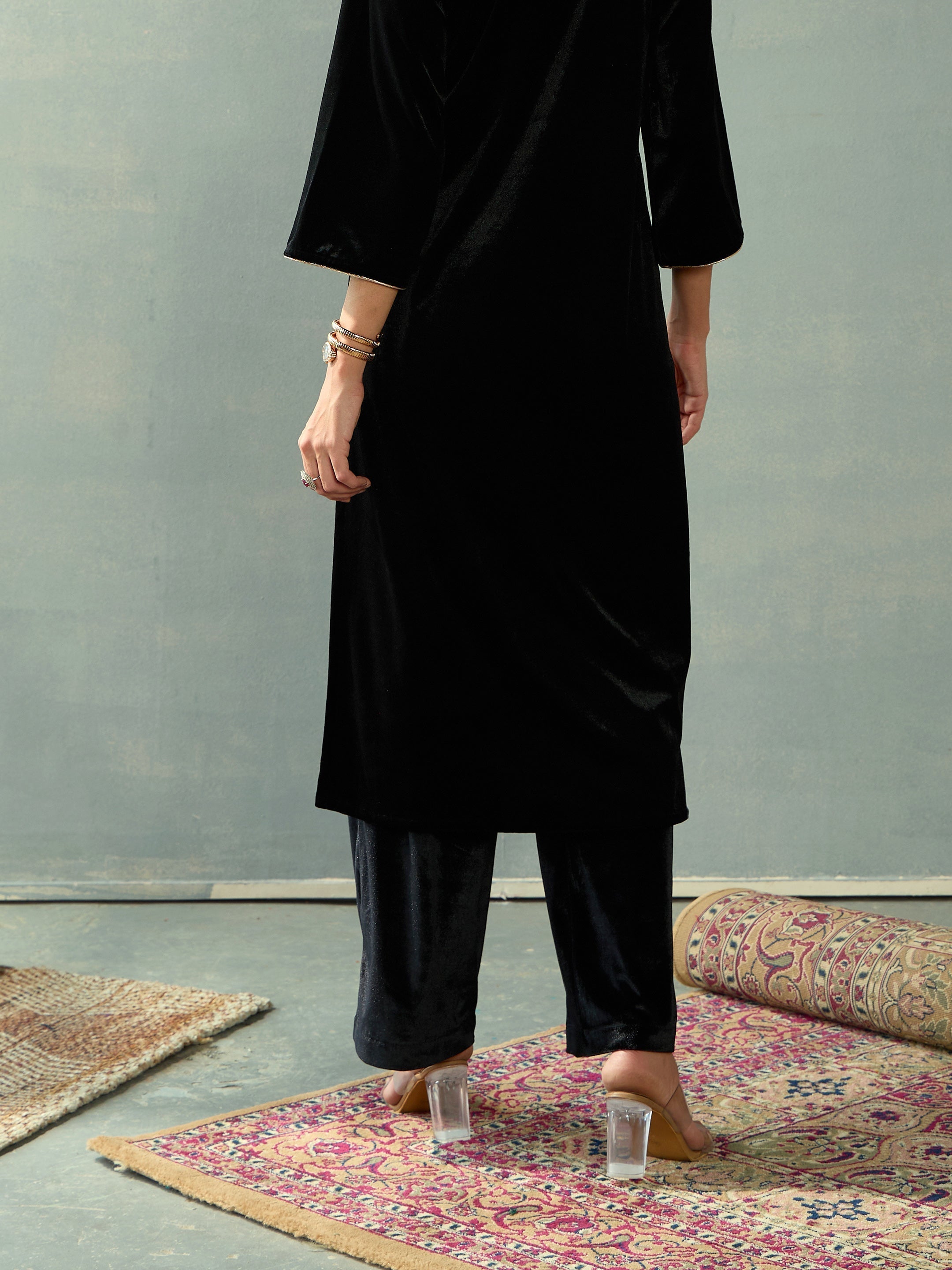 Women Black Velvet Elasticated Pants